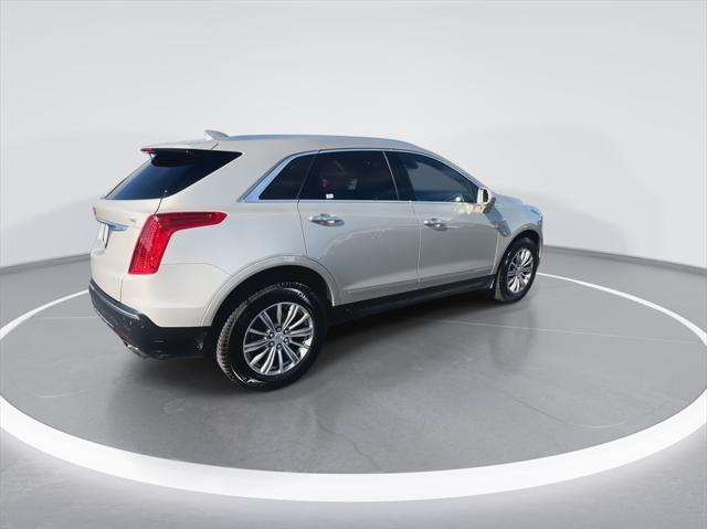 used 2017 Cadillac XT5 car, priced at $21,100