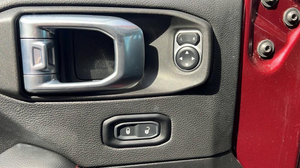 used 2021 Jeep Wrangler Unlimited car, priced at $34,900