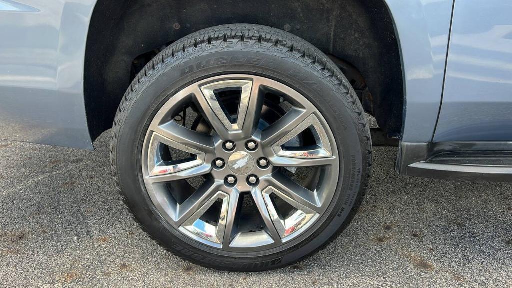 used 2015 Chevrolet Suburban car, priced at $13,900