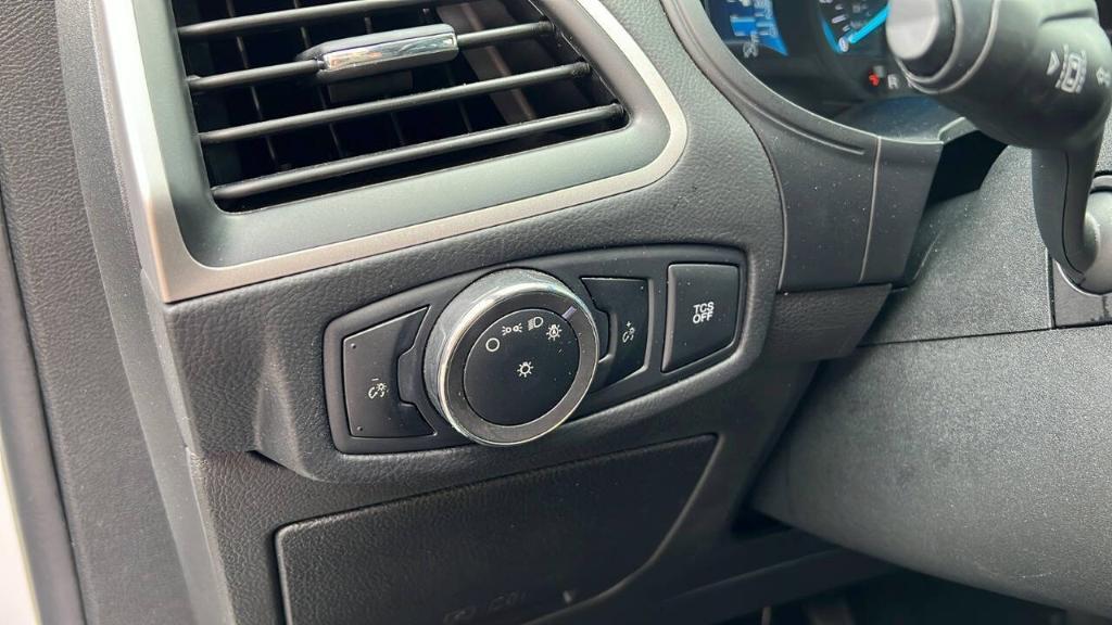 used 2023 Ford Edge car, priced at $22,900