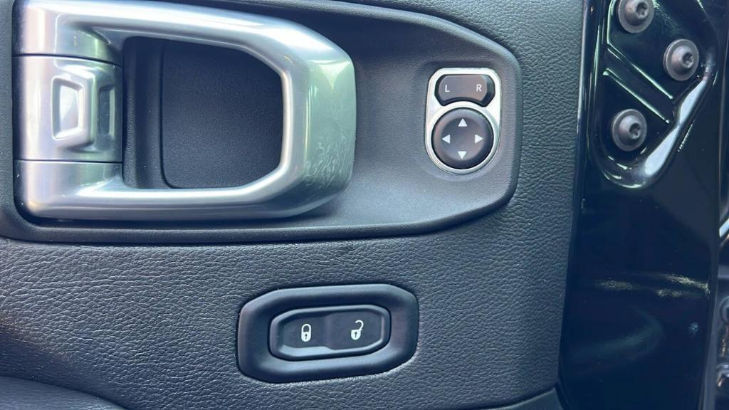 used 2021 Jeep Gladiator car, priced at $35,900
