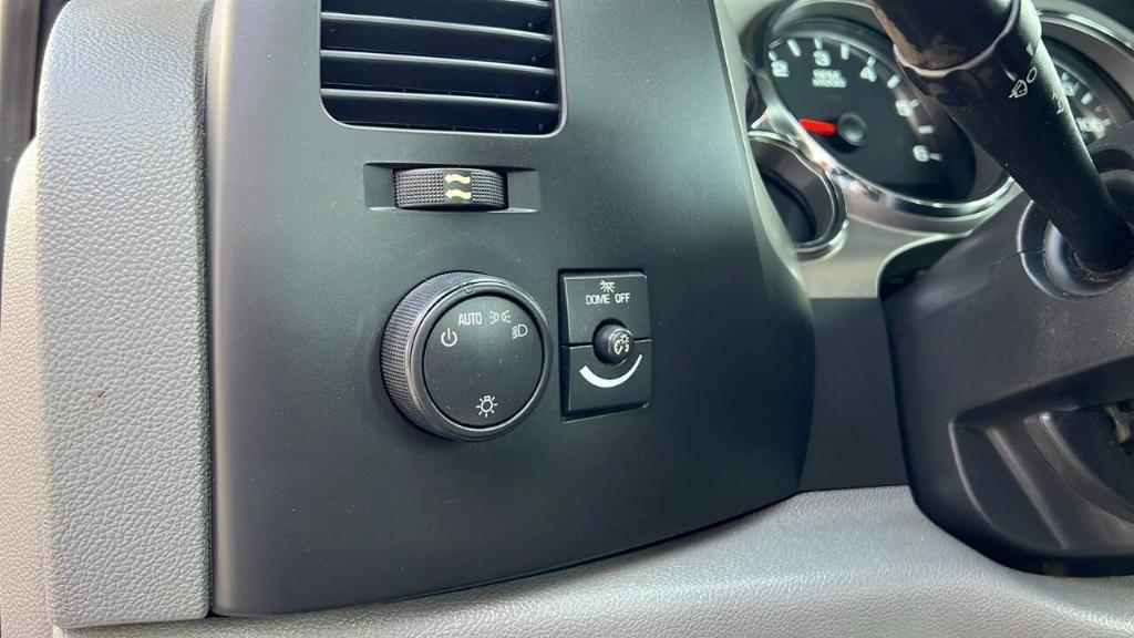 used 2011 Chevrolet Silverado 2500 car, priced at $14,900
