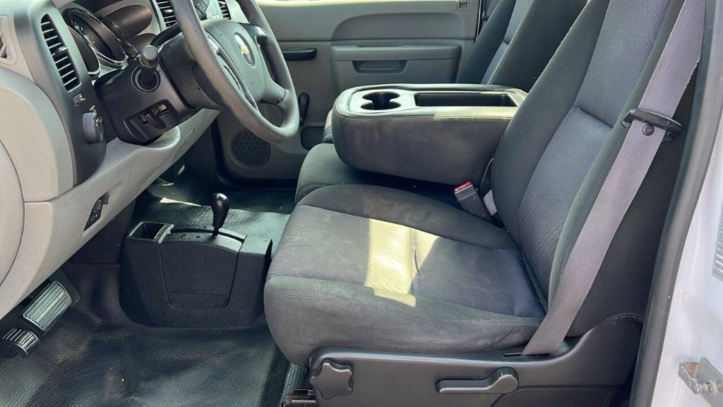 used 2011 Chevrolet Silverado 2500 car, priced at $14,900