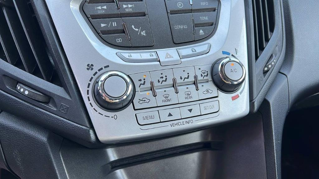 used 2015 Chevrolet Equinox car, priced at $7,900