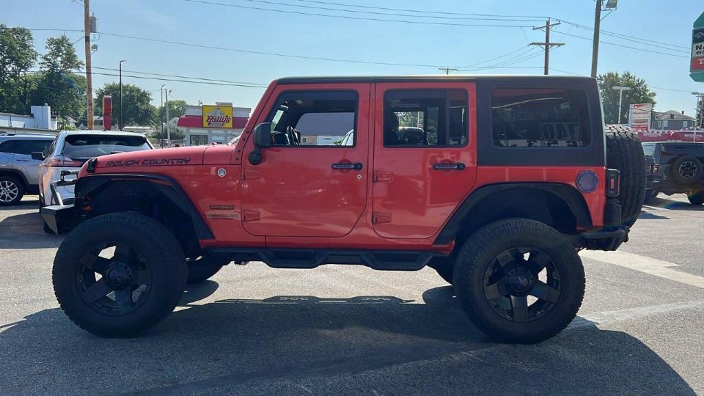 used 2015 Jeep Wrangler Unlimited car, priced at $18,900