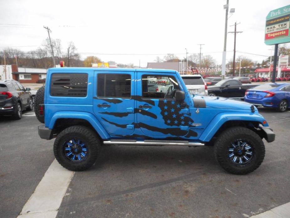 used 2015 Jeep Wrangler Unlimited car, priced at $19,900