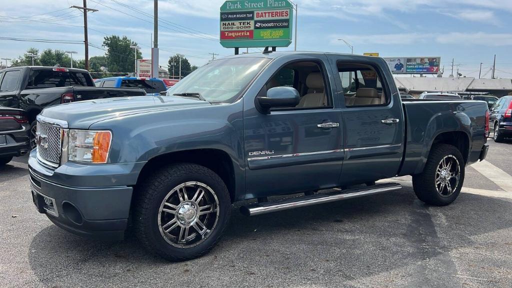used 2011 GMC Sierra 1500 car, priced at $15,900