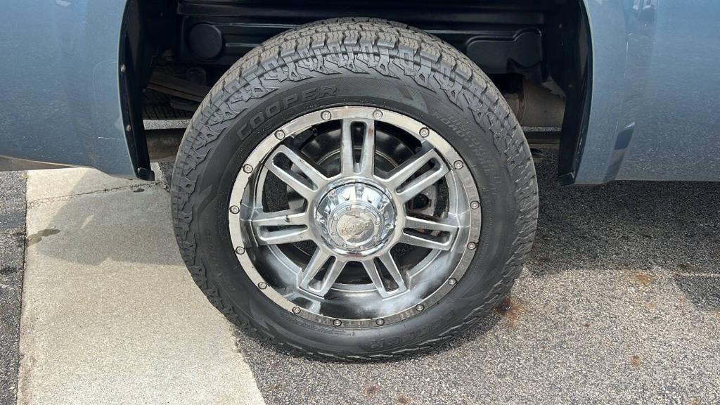 used 2011 GMC Sierra 1500 car, priced at $15,900