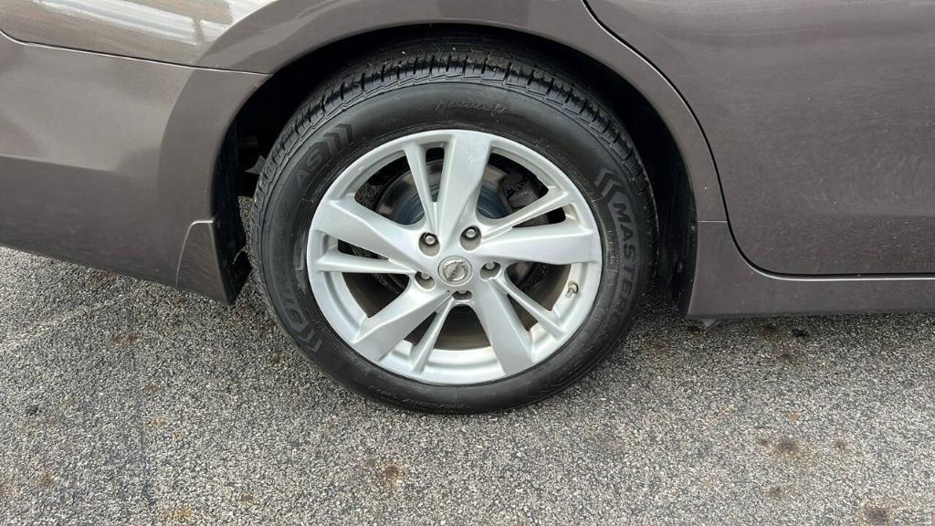 used 2014 Nissan Altima car, priced at $7,900