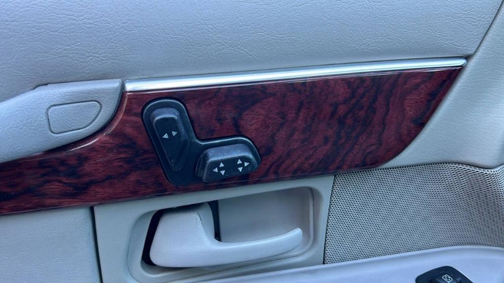 used 2001 Mercury Grand Marquis car, priced at $4,900