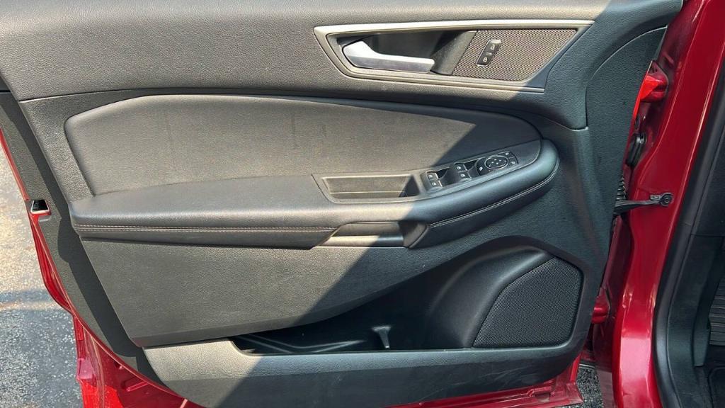 used 2023 Ford Edge car, priced at $22,900