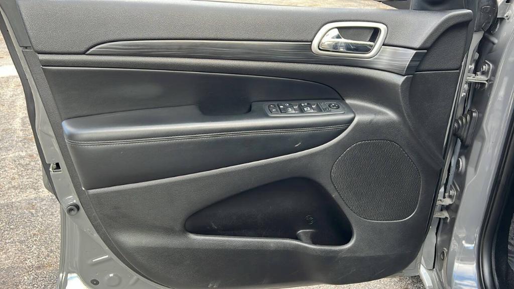 used 2019 Jeep Grand Cherokee car, priced at $17,900