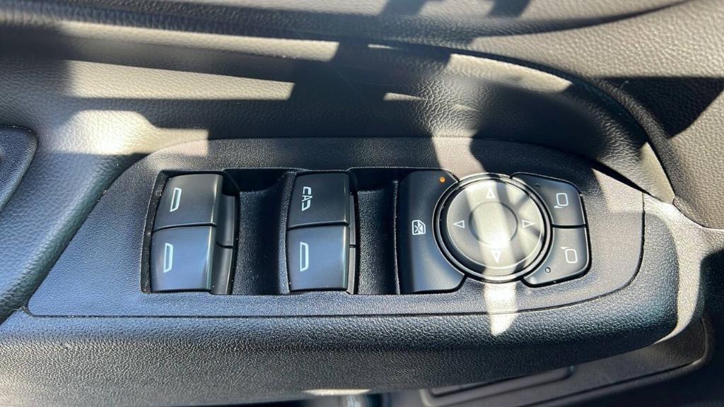 used 2019 Chevrolet Equinox car, priced at $22,900