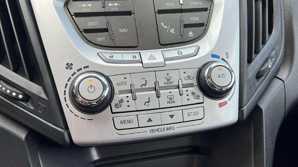 used 2015 Chevrolet Equinox car, priced at $10,900