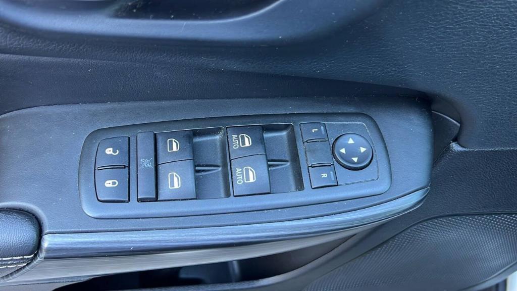 used 2015 Jeep Cherokee car, priced at $8,900