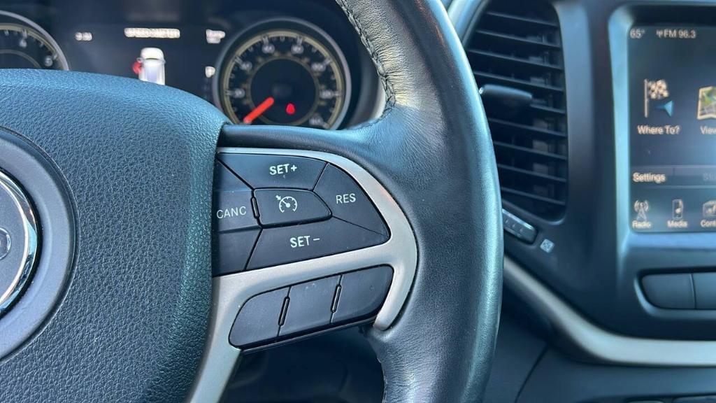 used 2015 Jeep Cherokee car, priced at $8,900