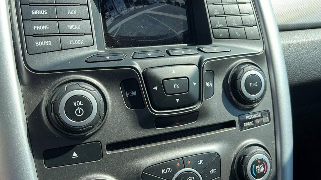 used 2013 Ford Edge car, priced at $8,900
