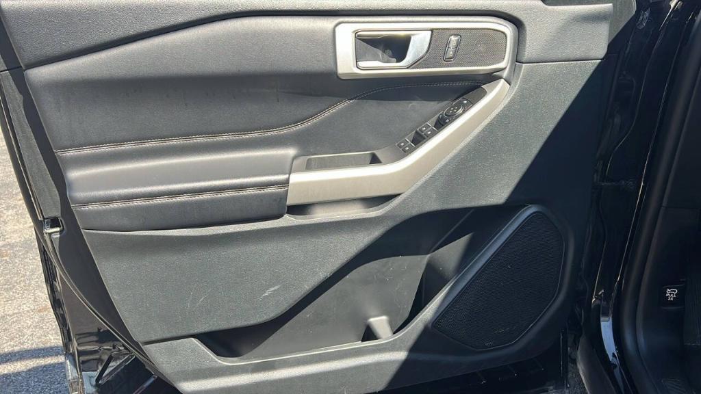 used 2023 Ford Explorer car, priced at $27,900