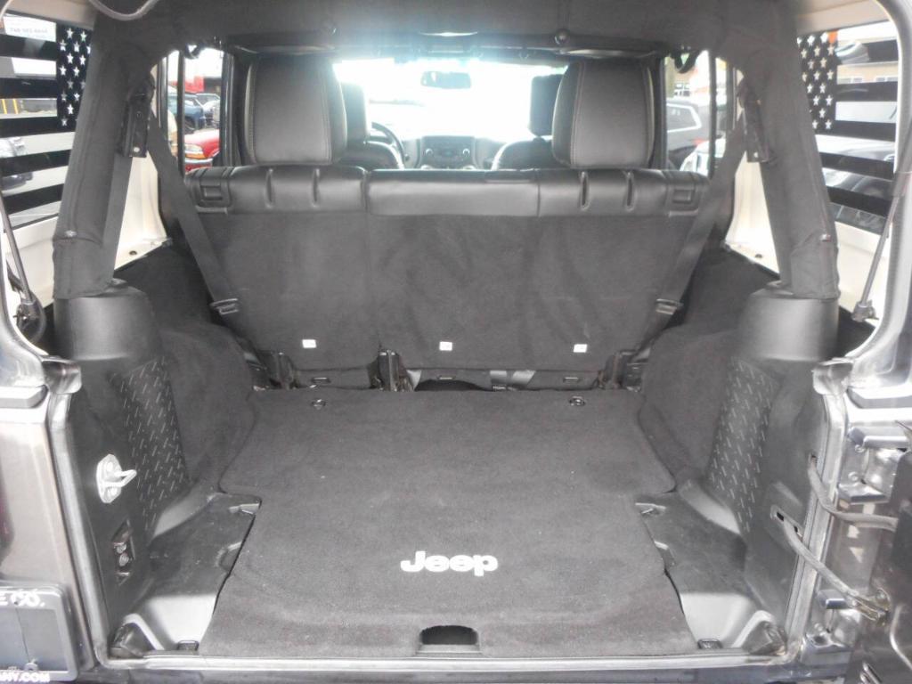 used 2016 Jeep Wrangler Unlimited car, priced at $21,900