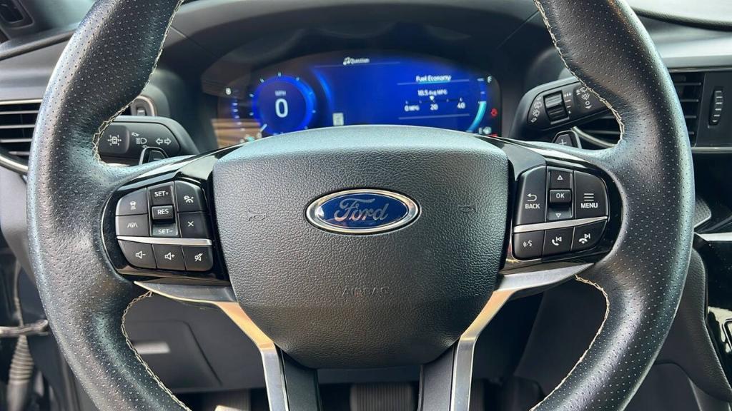 used 2022 Ford Explorer car, priced at $39,900