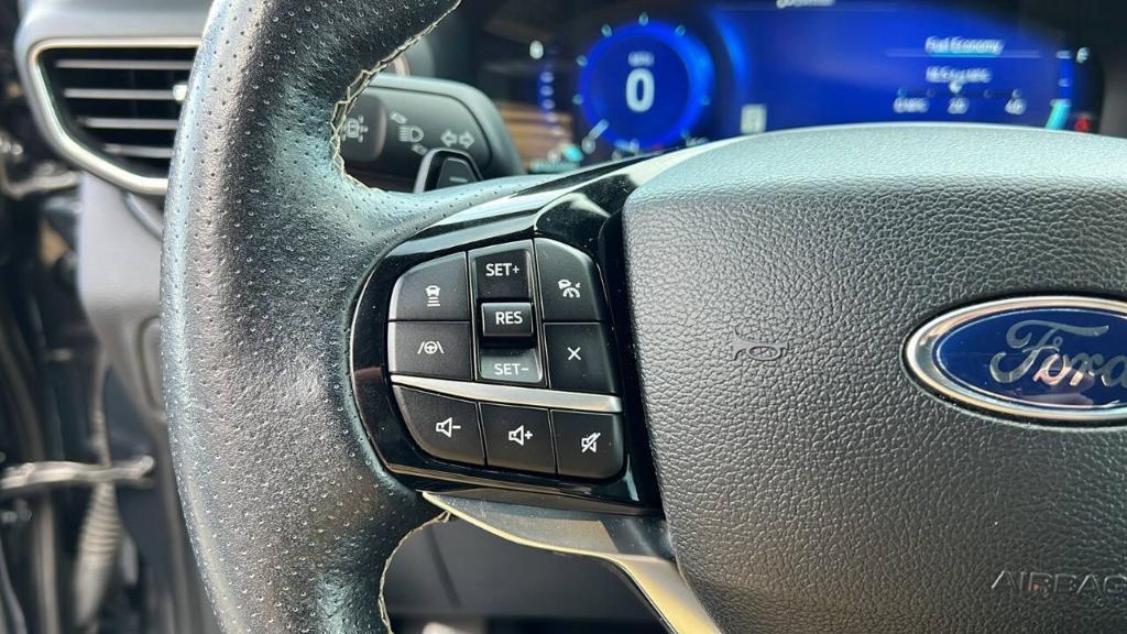used 2022 Ford Explorer car, priced at $39,900