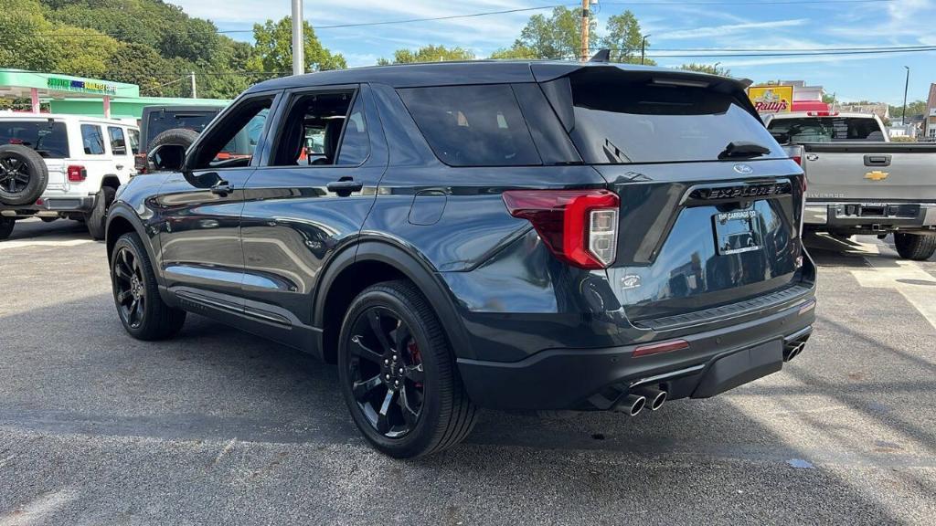 used 2022 Ford Explorer car, priced at $39,900