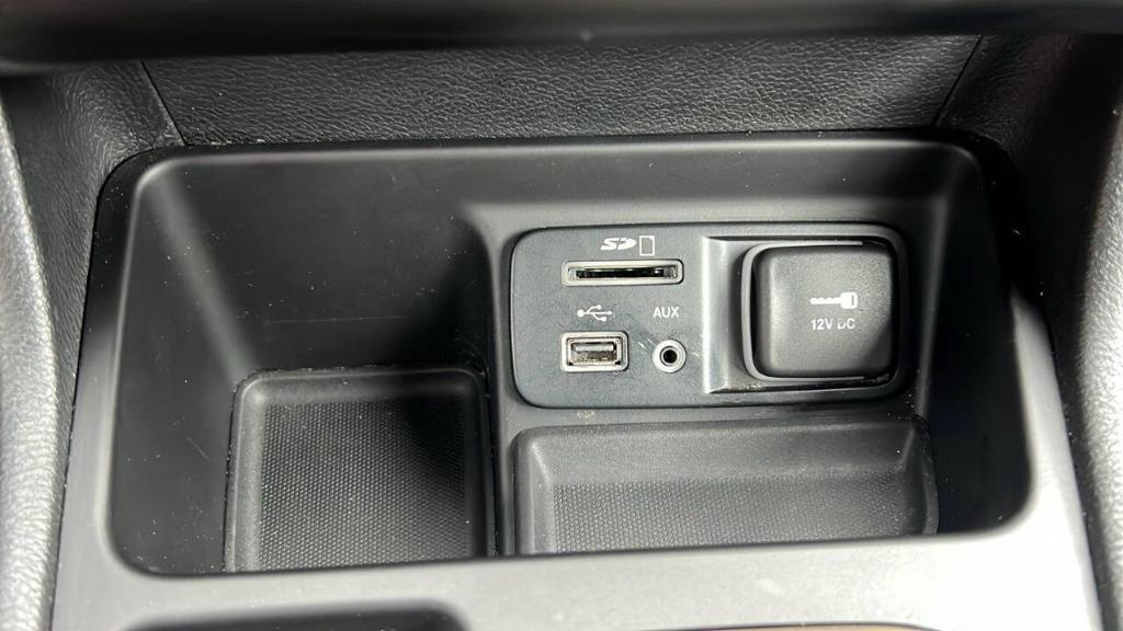 used 2015 Jeep Cherokee car, priced at $12,900