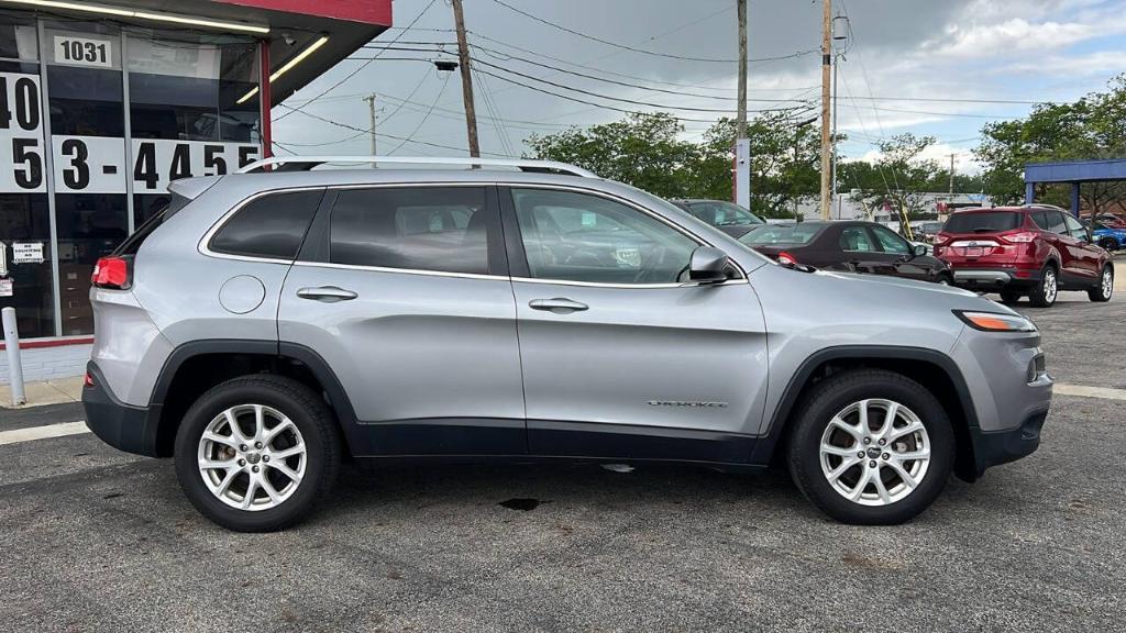 used 2015 Jeep Cherokee car, priced at $12,900