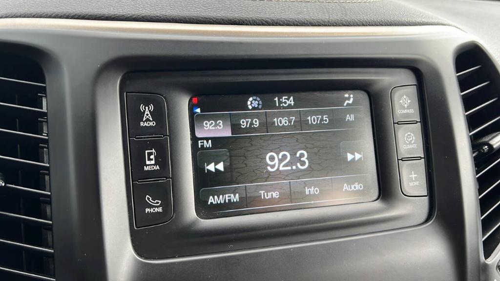 used 2015 Jeep Cherokee car, priced at $12,900