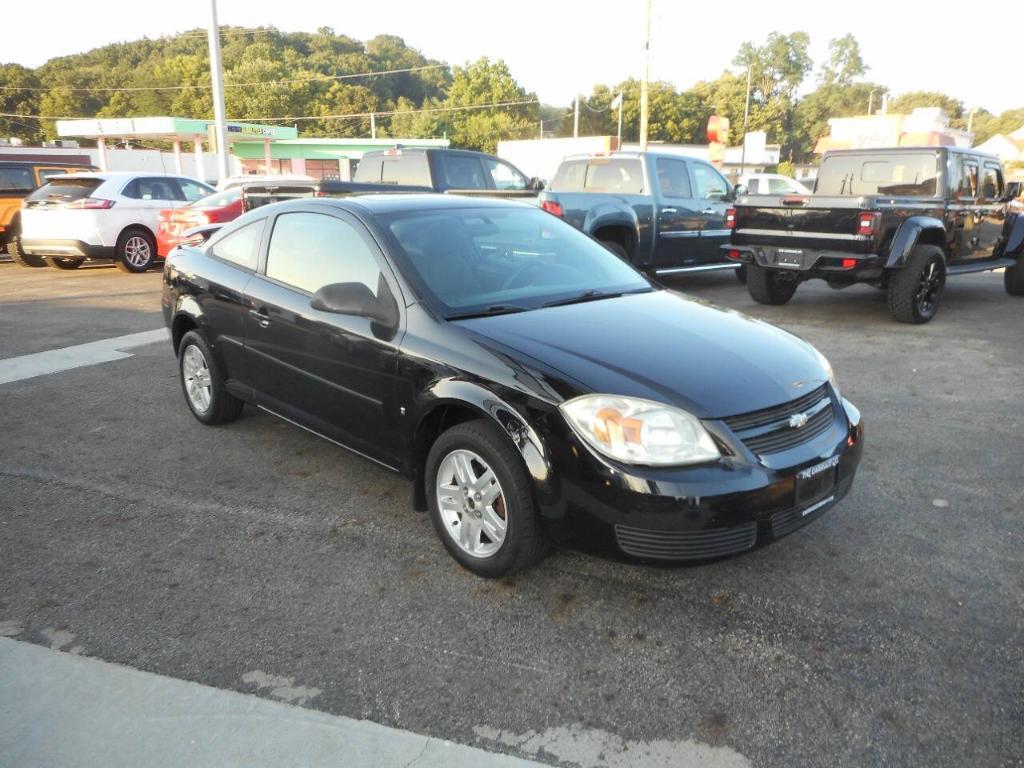 used 2007 Chevrolet Cobalt car, priced at $3,900
