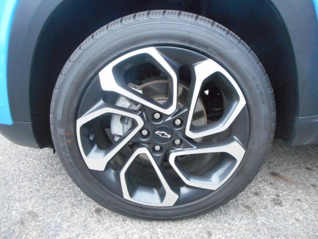 used 2025 Chevrolet Trax car, priced at $23,900