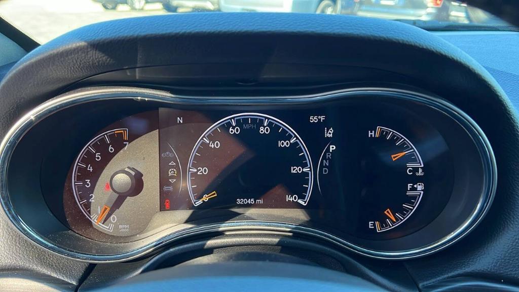 used 2021 Jeep Grand Cherokee car, priced at $28,900