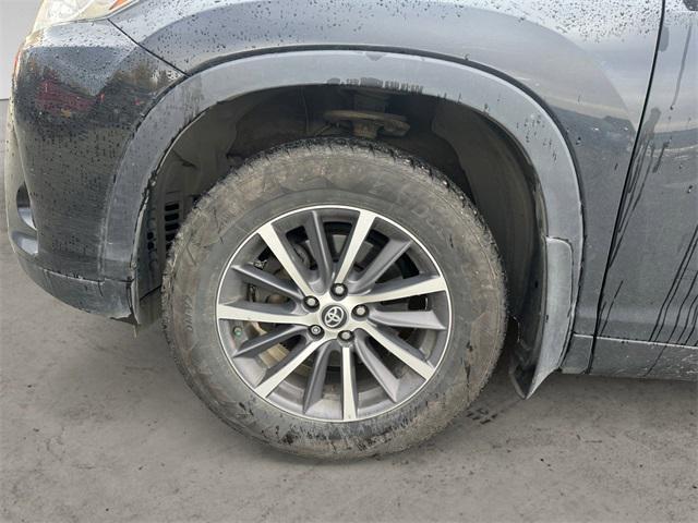 used 2018 Toyota Highlander car, priced at $24,988