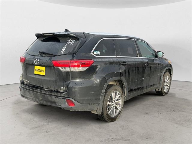 used 2018 Toyota Highlander car, priced at $24,988