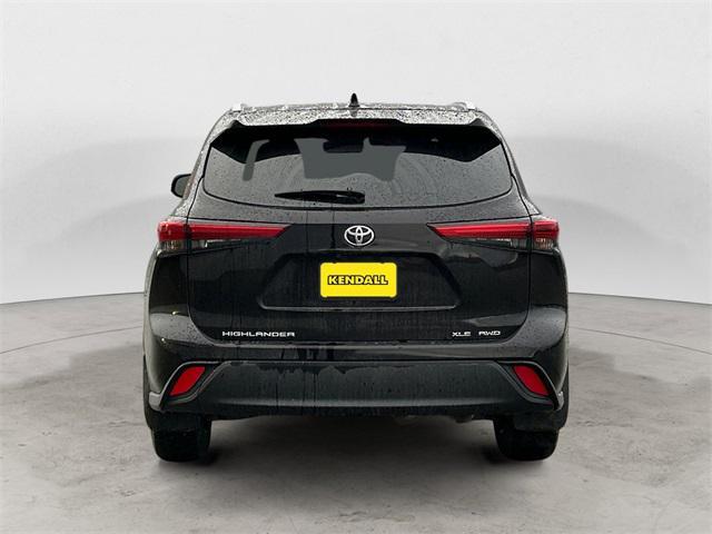 used 2021 Toyota Highlander car, priced at $31,988