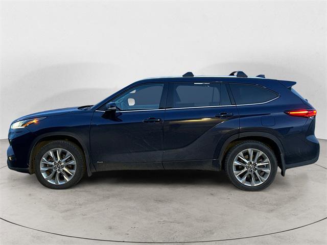 used 2022 Toyota Highlander Hybrid car, priced at $43,988