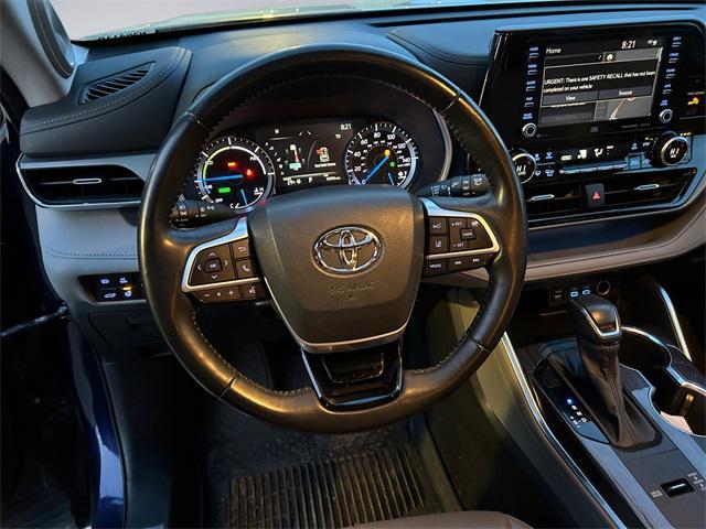 used 2022 Toyota Highlander Hybrid car, priced at $43,988