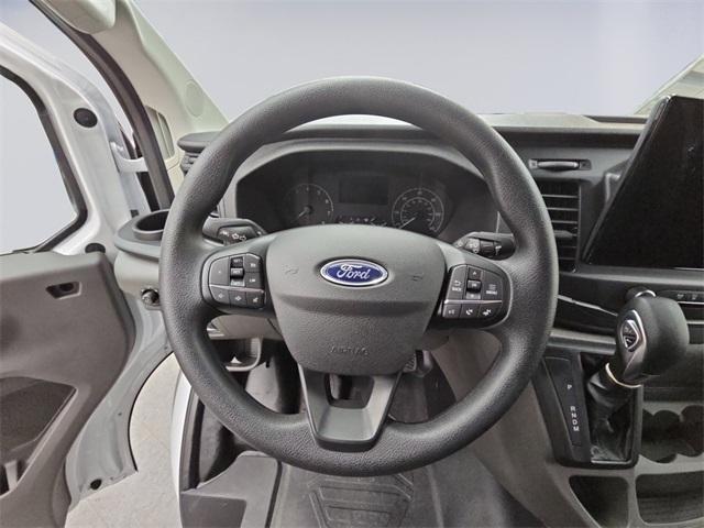 new 2025 Ford Transit-250 car