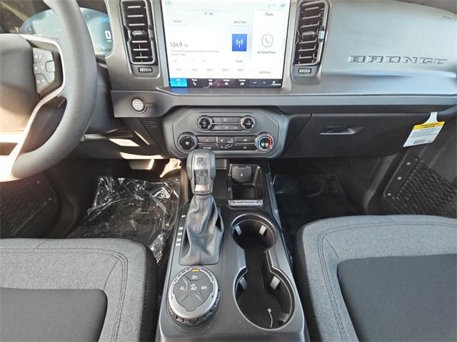 new 2025 Ford Bronco car, priced at $45,651