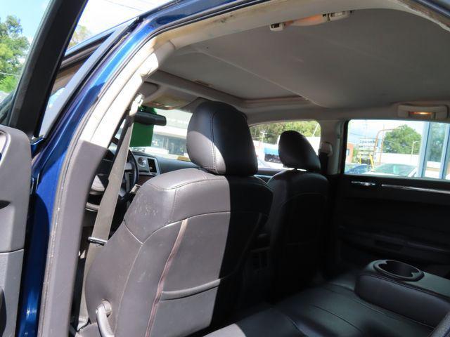 used 2009 Chrysler 300 car, priced at $3,999
