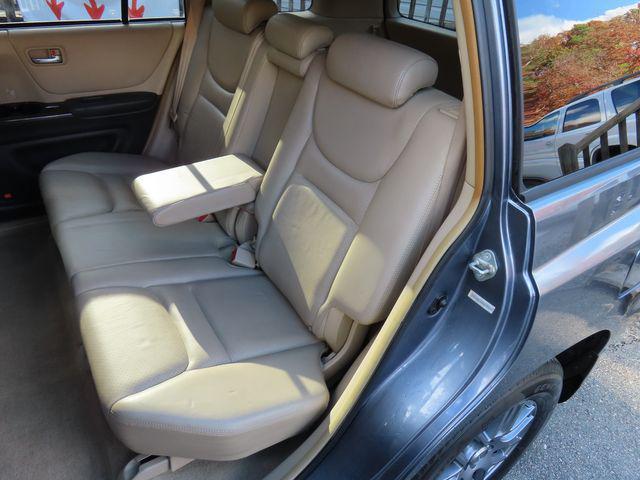 used 2003 Toyota Highlander car, priced at $3,499