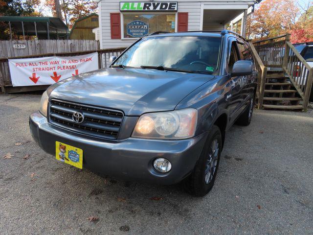 used 2003 Toyota Highlander car, priced at $3,499