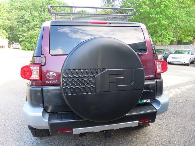 used 2007 Toyota FJ Cruiser car, priced at $10,999