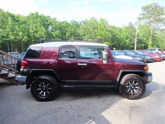 used 2007 Toyota FJ Cruiser car, priced at $10,999