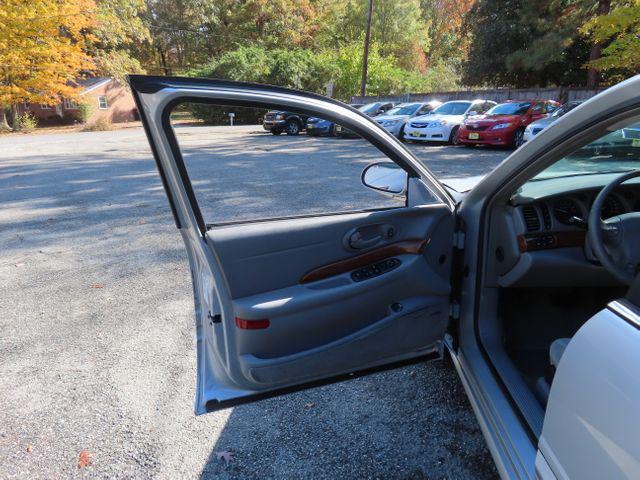 used 2001 Buick LeSabre car, priced at $3,699