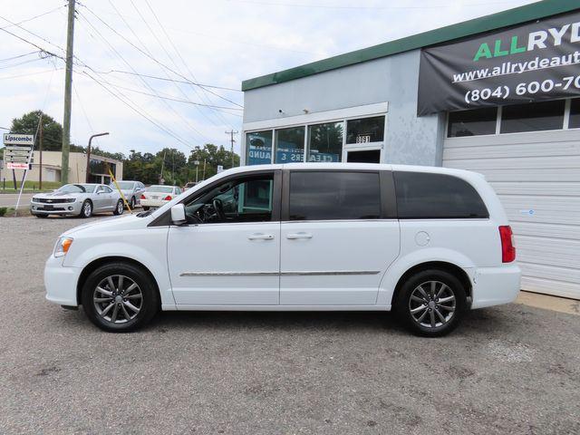 used 2015 Chrysler Town & Country car, priced at $5,999