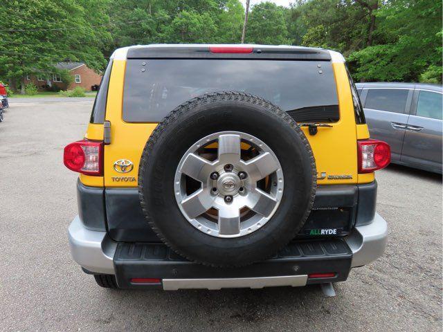 used 2007 Toyota FJ Cruiser car, priced at $10,999