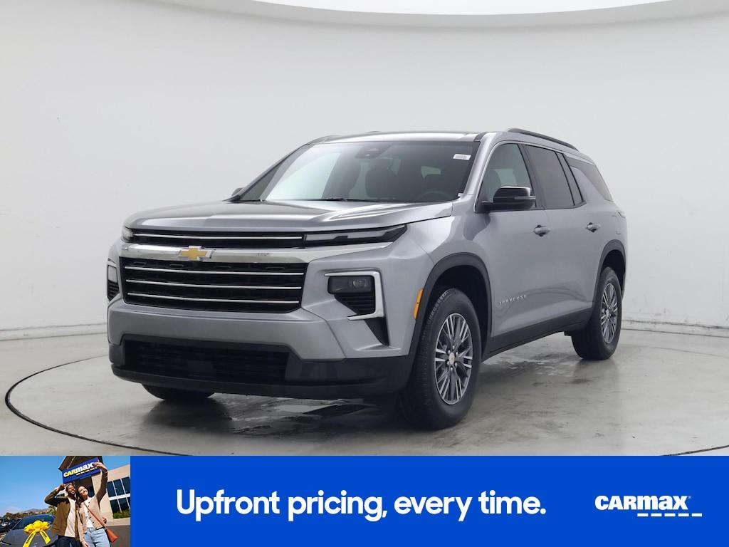 used 2025 Chevrolet Traverse car, priced at $39,998