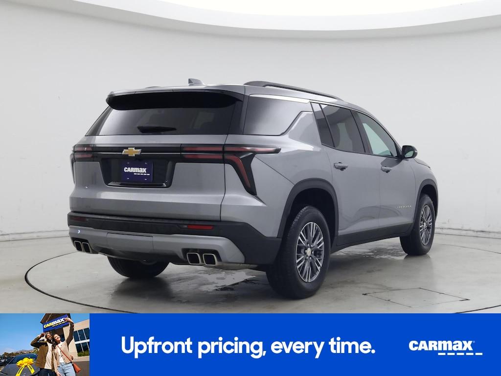used 2025 Chevrolet Traverse car, priced at $39,998
