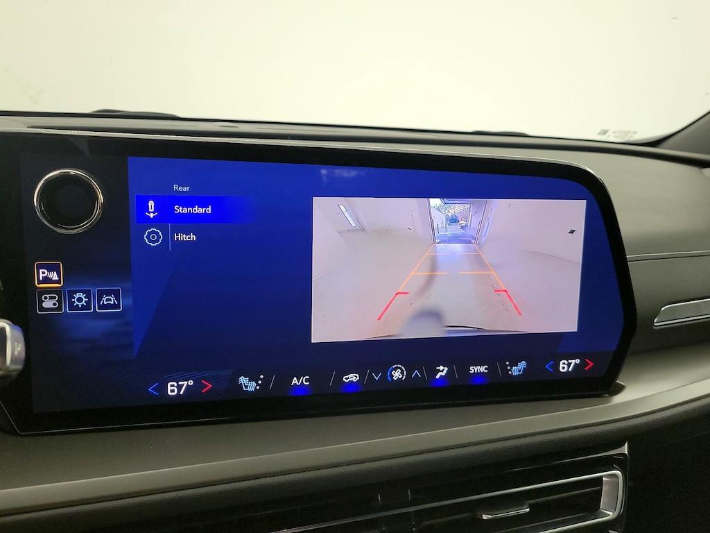 used 2025 Chevrolet Traverse car, priced at $39,998